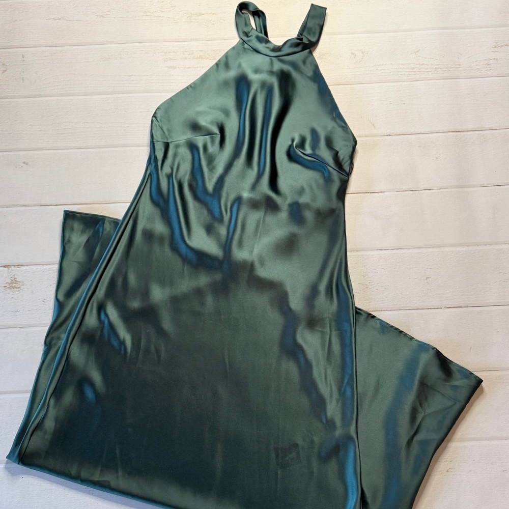 NWT - Social Bridesmaid - Women’s Evergreen Maxi Halter Dress - Size XL. Brand n